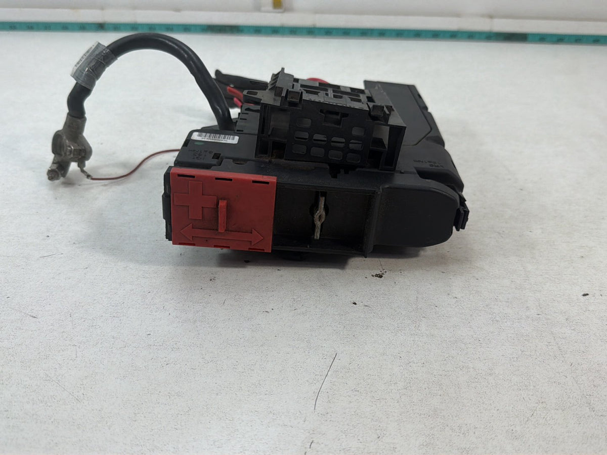2010-2017 Mercedes-Benz E-Class Fuse Relay Box Junction Terminal Connector OEM