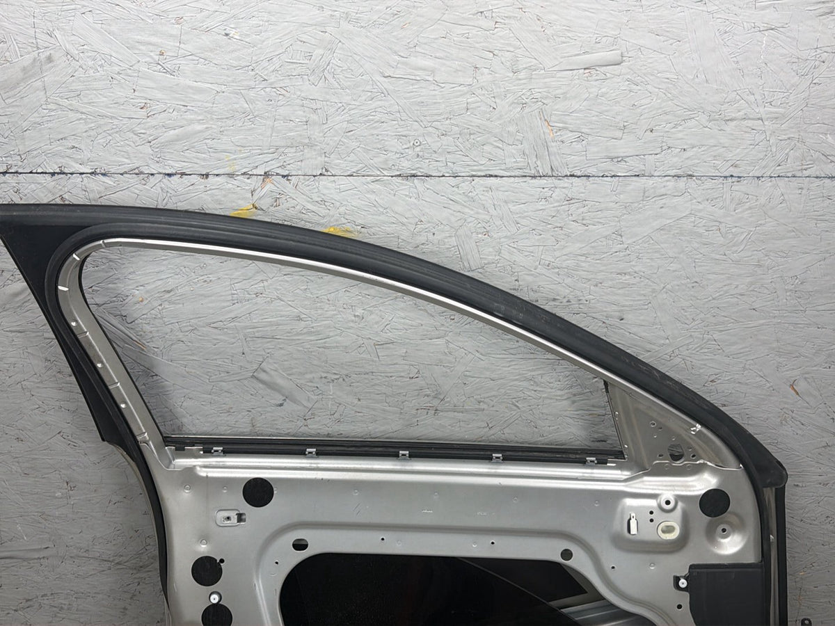 2014-2019 Jaguar XJ Front Left Driver Side Door Shell 9320221 OEM