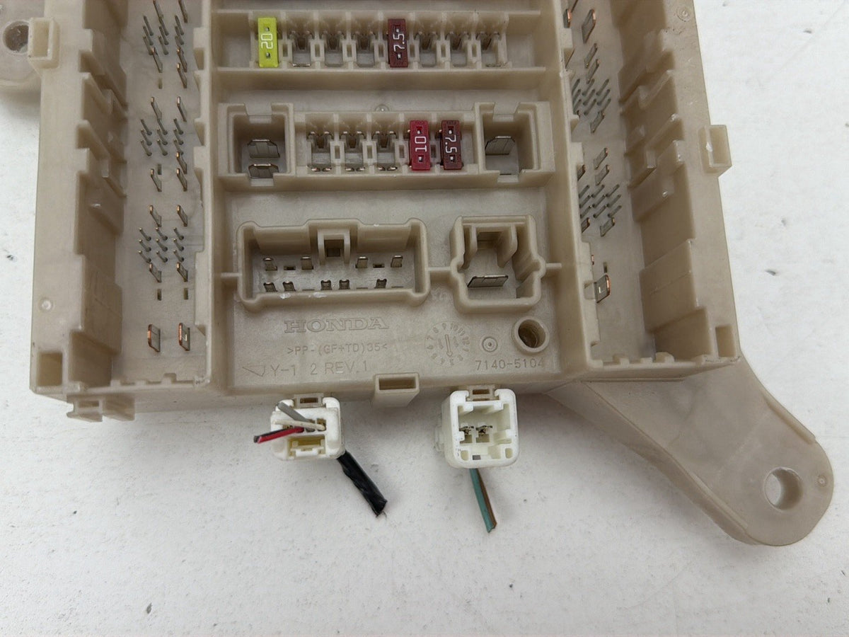 2005-2010 Honda Odyssey Rear Fuse Relay Box 7140-5104 OEM