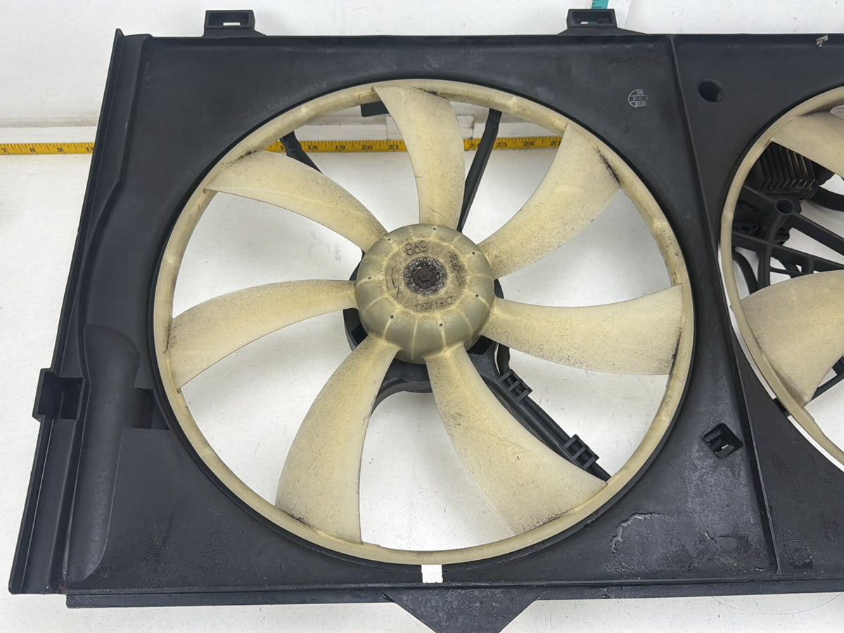 2007-2012 Lexus ES350 Radiator Dual Cooling Fan Assembly Module OEM