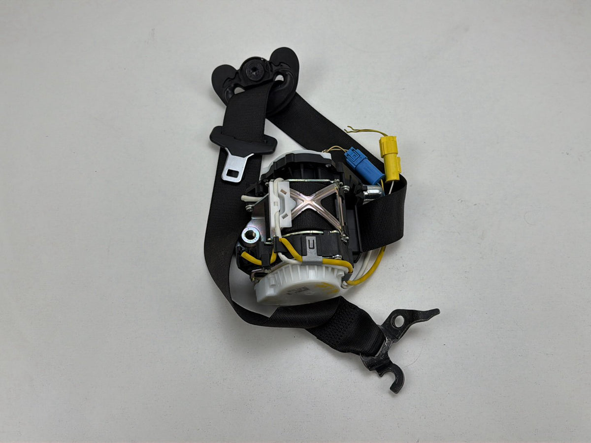 2014-2015 BMW X1 E84 Front Seat Belt 34085906 OEM