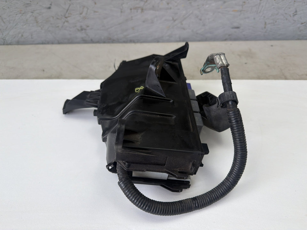 2006-2013 Lexus IS250 E20 Engine Under Hood Fuse Box Relay Junction Block OEM