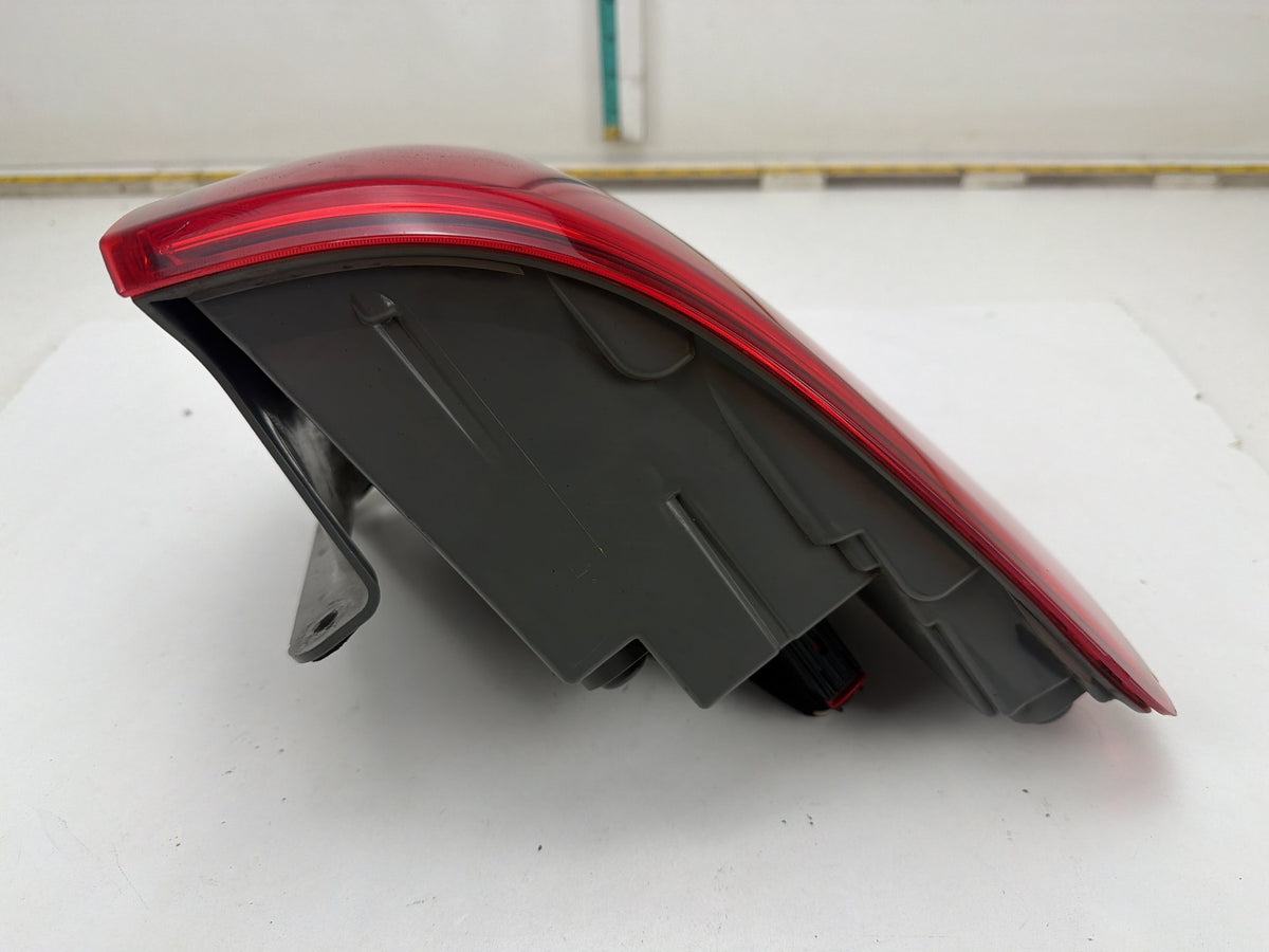 2014-2021 Jeep Grand Cherokee Rear Left Side Inner Tail Light P68110017AC OEM