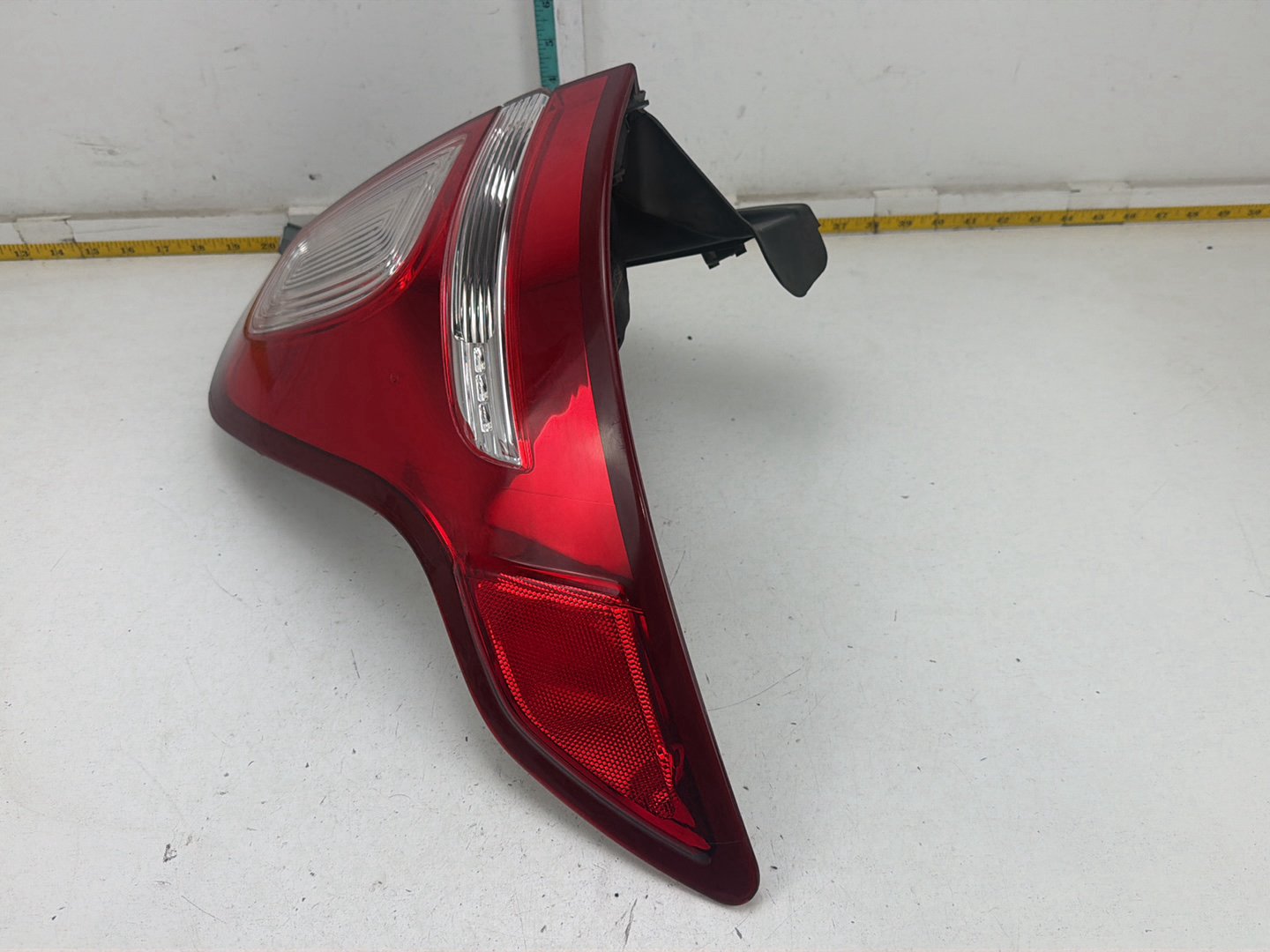 2011-2015 Ford Explorer Rear Right Passenger Side Tail Light BB53-13B504-A OEM