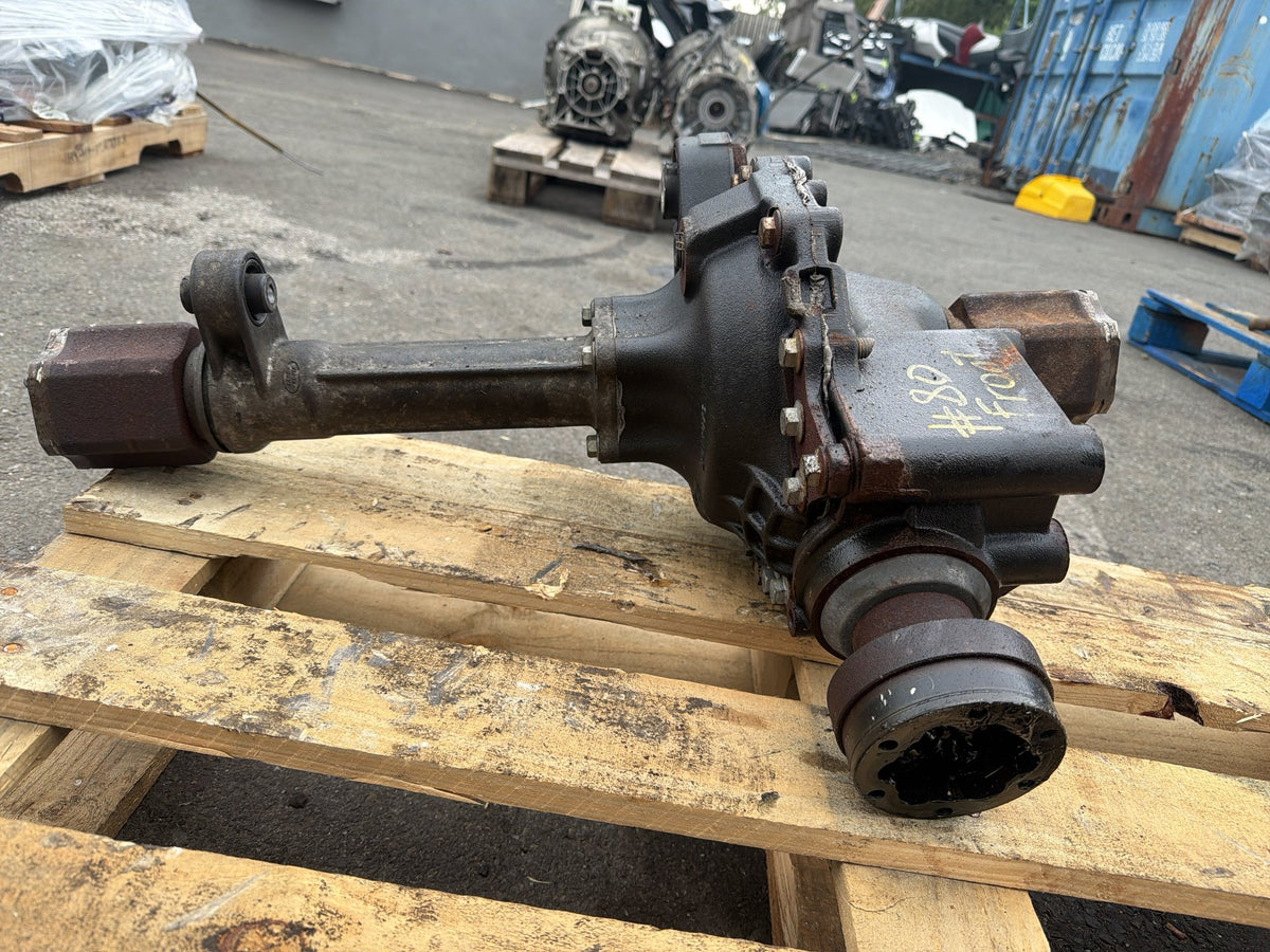 2010-2013 Land Rover Range Rover Sport 4WD Front Differential Axle Carrier OEM