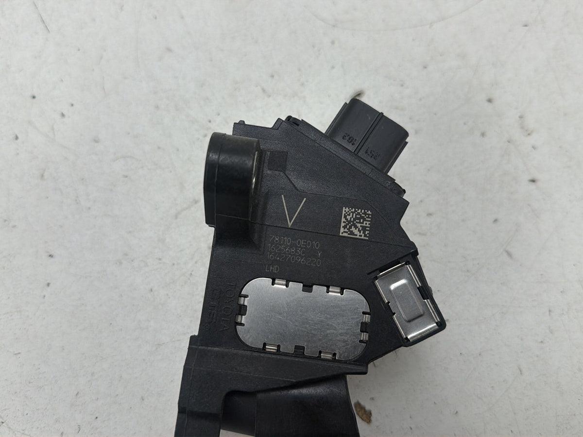 2015-2020 Toyota Sienna Front Driver Left Accelerator Gas Pedal Assembly OEM