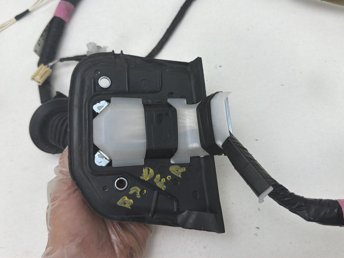 2010-2015 Toyota Prius Front Right Passenger Door Wiring Harness OEM