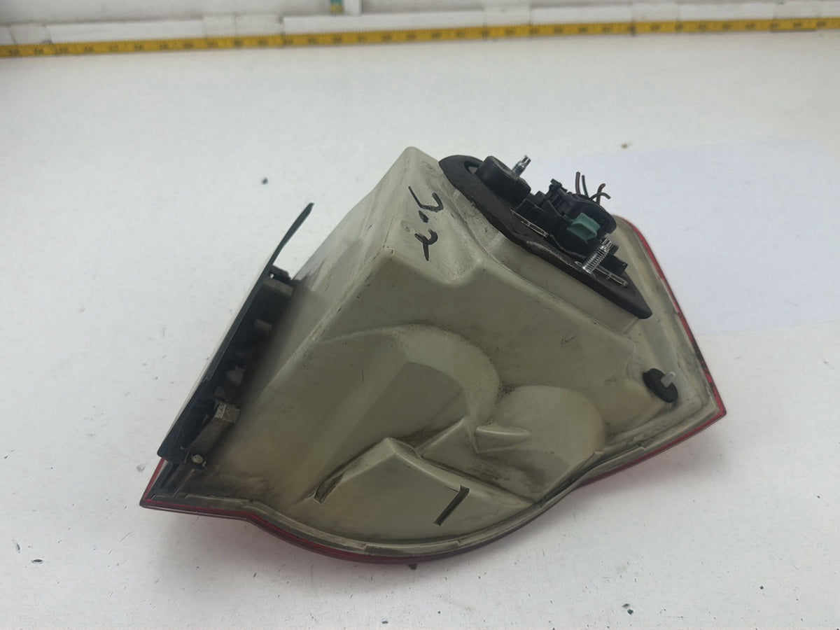 2008-2010 Volkswagen Jetta Rear Left Driver Side Tail Light 1K5945095J OEM