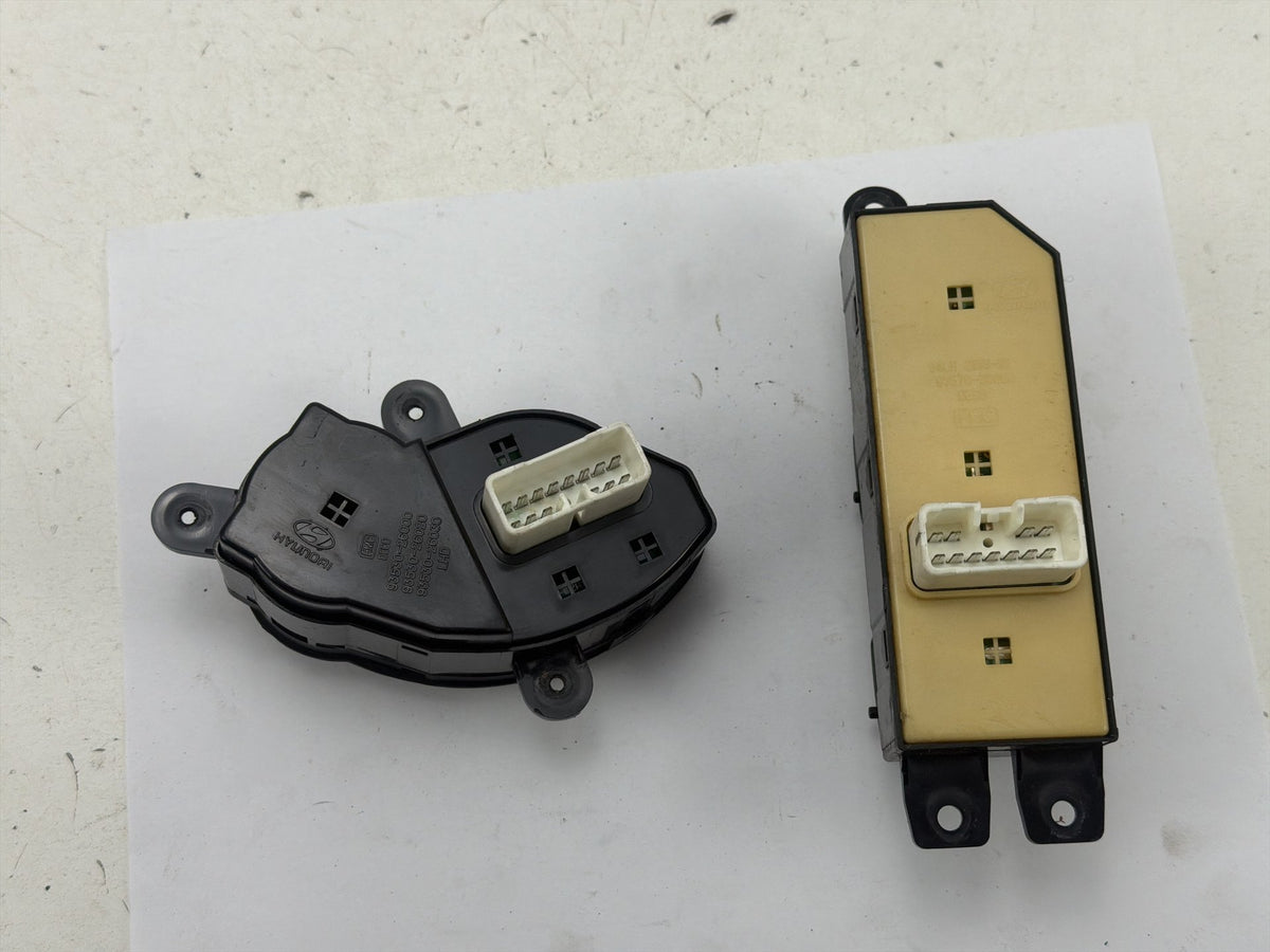 2001-2006 Hyundai Santa Fe Driver Master Window Switch 93570-26000 OEM