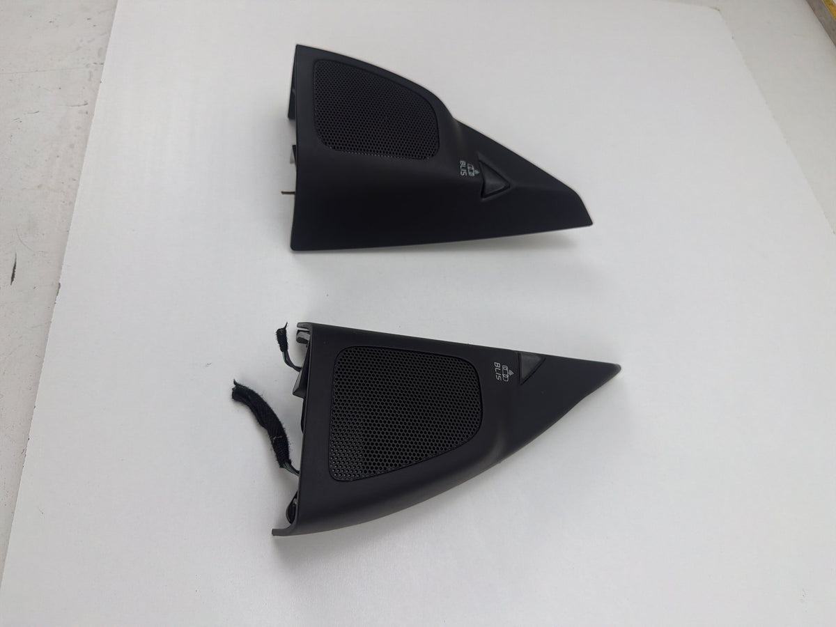 2011-2018 Volvo S60 Front Right/Left Door Corner Trim Speakers Pair 30781067 OEM