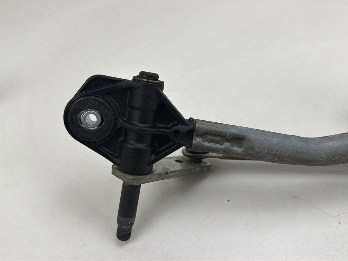 2011-2016 Mini Countryman Cooper Front Wiper Linkage w/ Motor 9804398 OEM