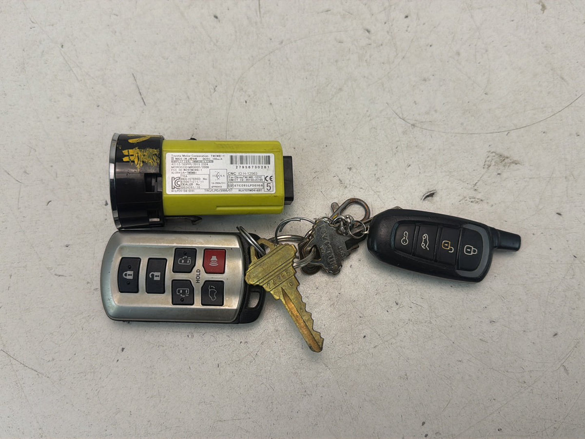 2011-2020 Toyota Sienna Ignition Switch w/Key Fob Remote 1551A-14ADR, 15A854 OEM