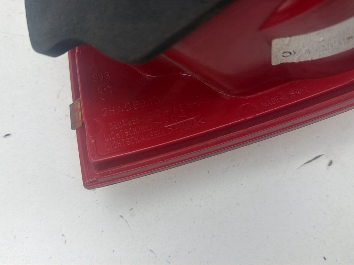 2001-2005 Volkswagen Passat Rear Right Passenger Tail Light 28408015 OEM