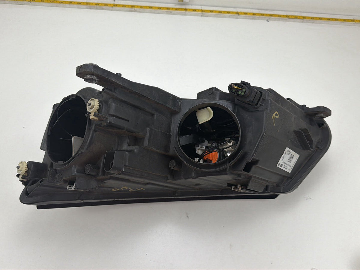 2013-2017 Volkswagen Tiguan Front Right Passenger Side Headlamp 5N941006B OEM