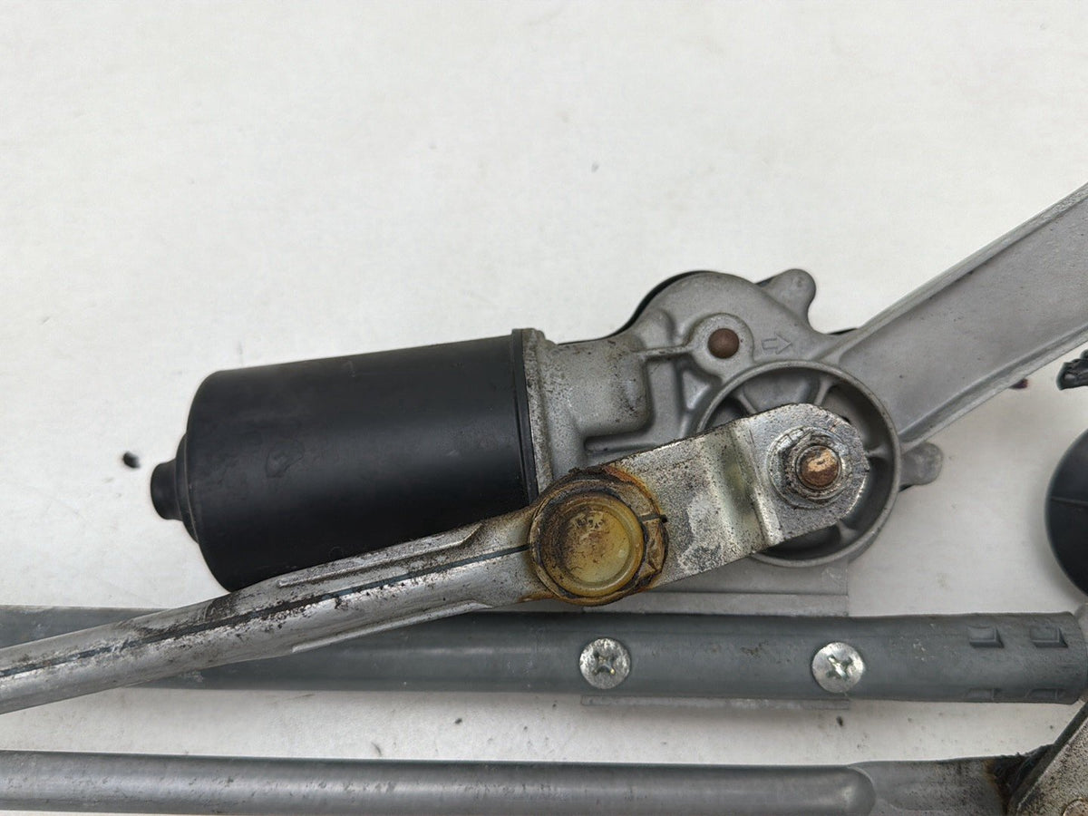 2008-2013 Infiniti G37 Front Windshield Wiper Linkage Transmission w/ Motor OEM