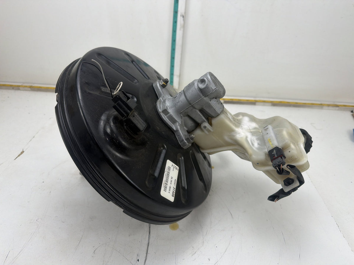 2013-2018 Nissan Altima Power Brake Booster & Master Cylinder Reservoir OEM