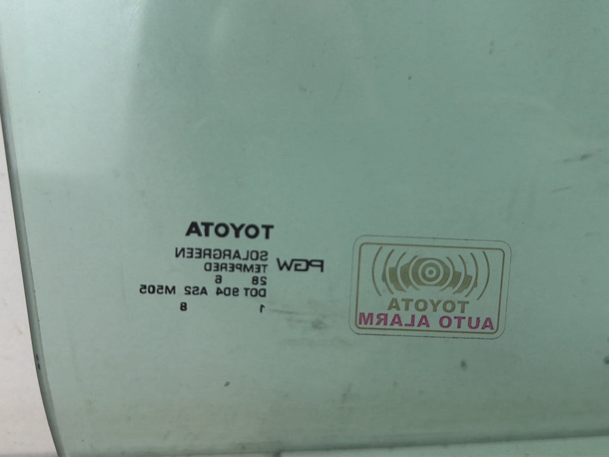 2017-2020 Toyota Sienna Front Left Driver Side Door Window Glass 68102-08050 OEM