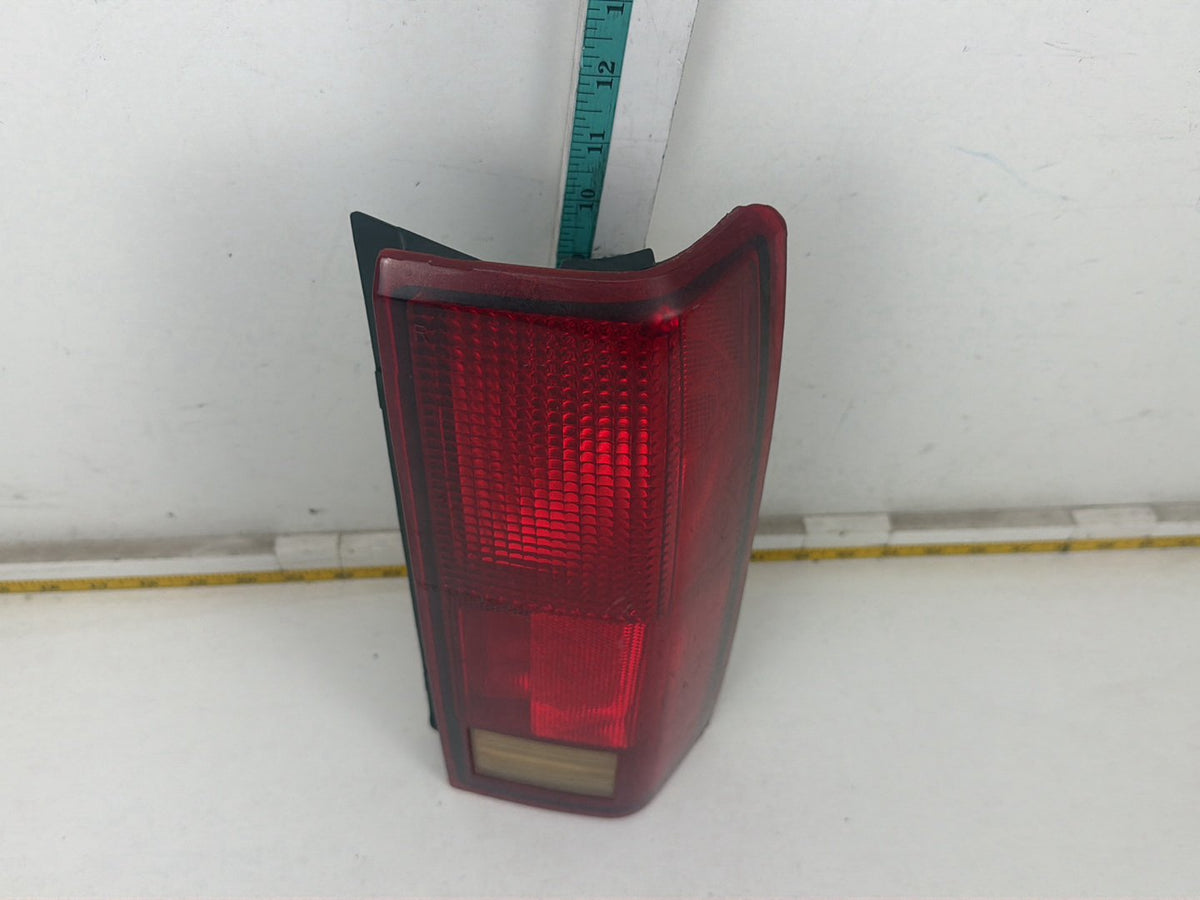 1985-2005 Chevrolet Astro Right Passenger Side Tail Light 16502448 OEM