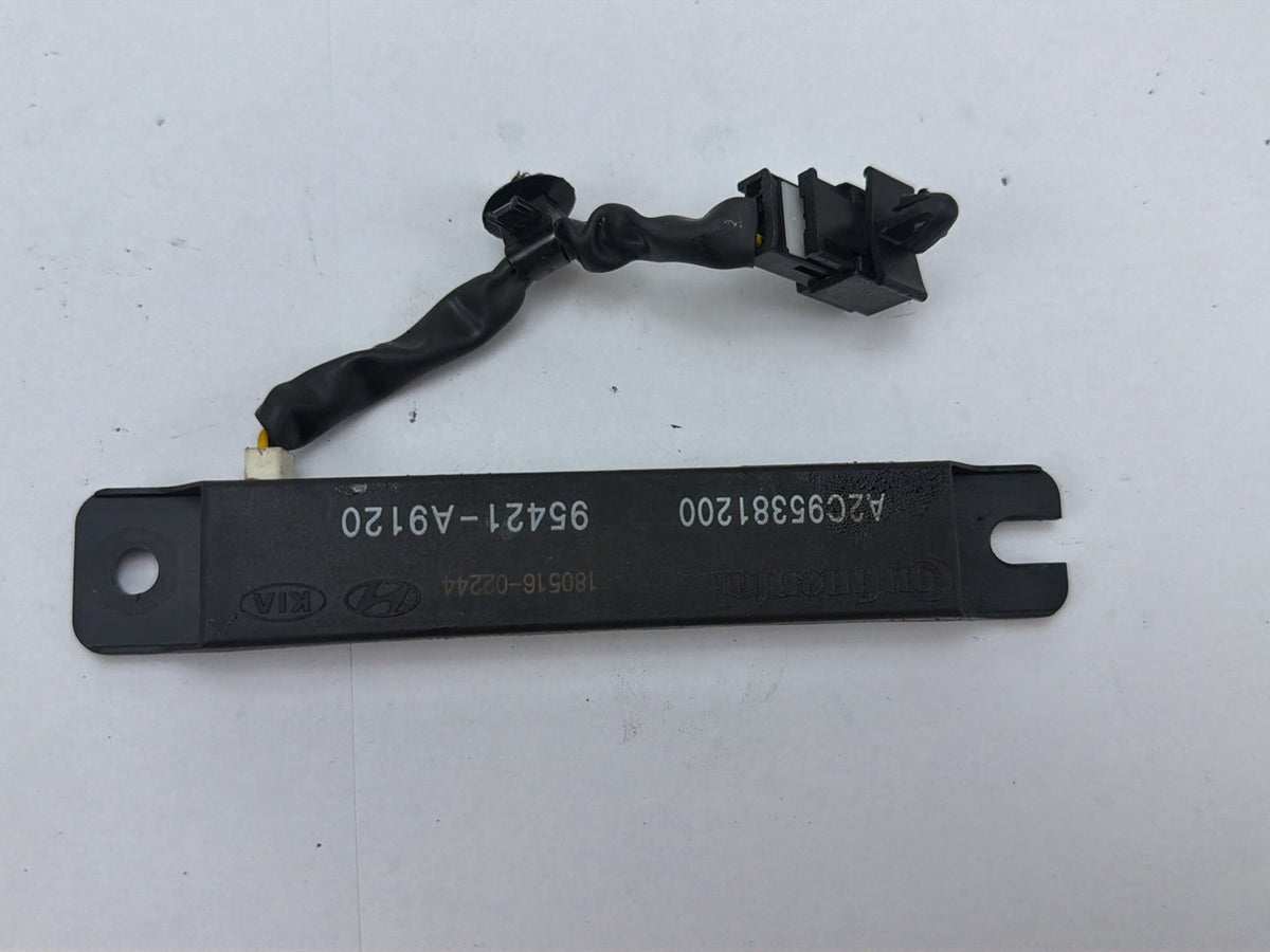 2015-2021 Kia Sedona Keyless Entry Antenna Receiver Module 95421-A9120 OEM