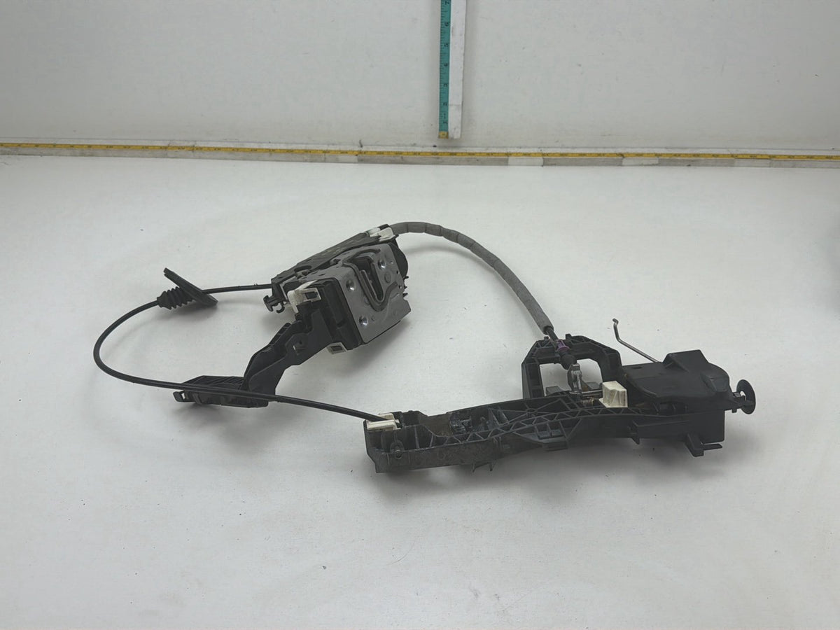 2010-2013 Mercedes-Benz E-Class-Front Left Exterior Door Handle A2047600534 OEM