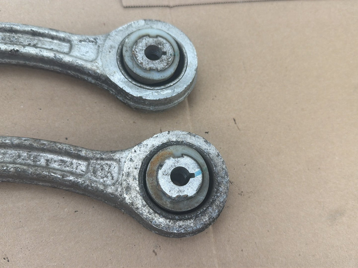 2014-2019 Maserati Ghibli III M157 - Rear Left & Right Control Arm Set Of 2 OEM