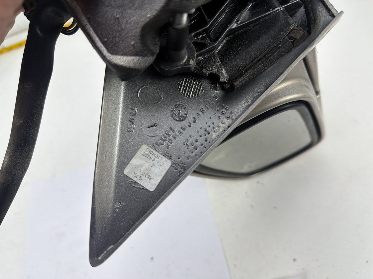 2006-2007 Cadillac DTS Left Driver Side View Door Mirror 710691 OEM