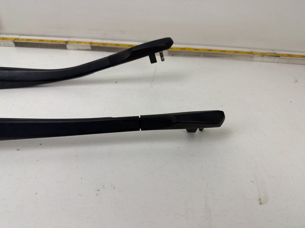 2011-2013 BMW 550i xDrive F10 Front Windshield Wiper Arms Left Right Set OEM