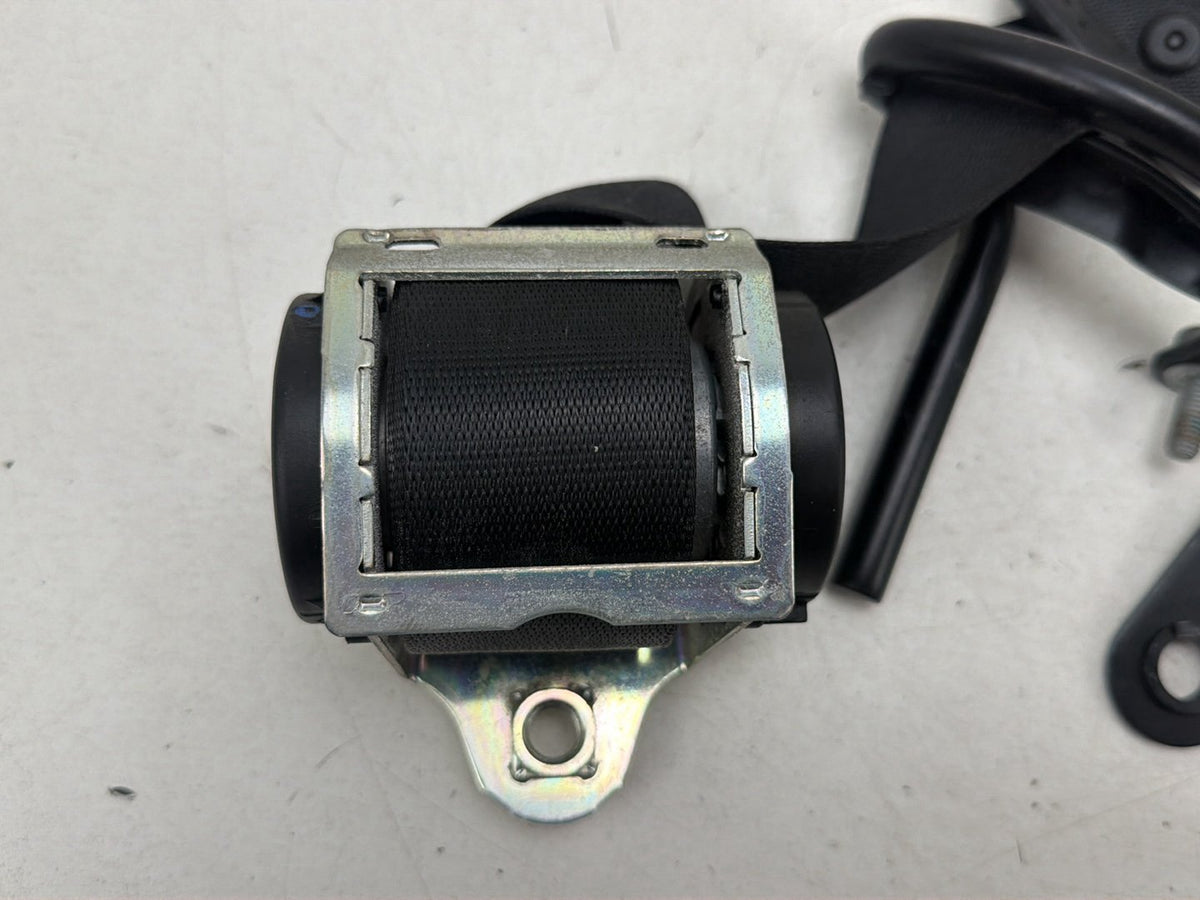2007-2013 MINI Cooper S R56 Front Right Passenger Seat Belt Retractor OEM