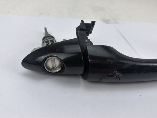 2015-2018 Kia Sedona Front Left Driver Side Exterior Door Handle Key Button OEM