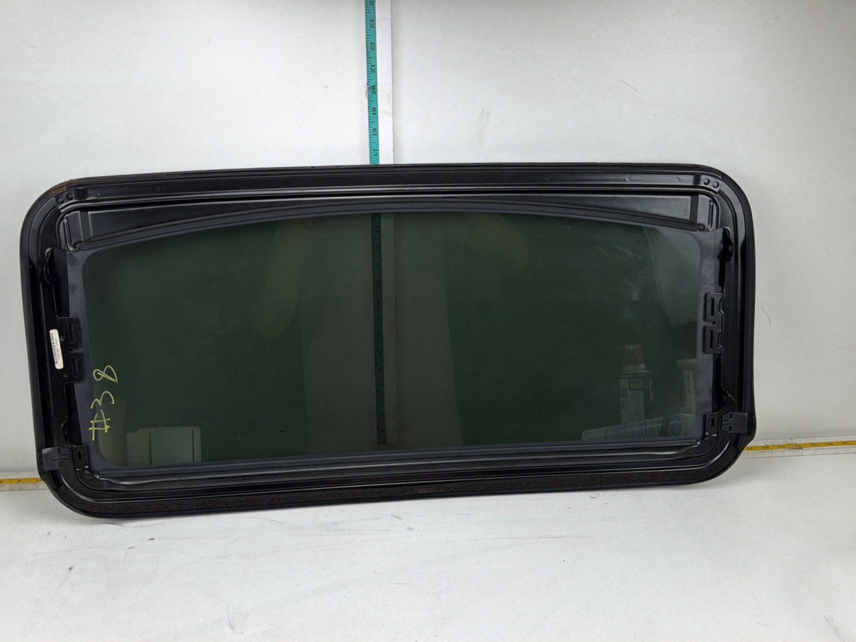 2005-2010 Honda Odyssey Sun Roof Moon Roof Glass 70200SHJA41 OEM