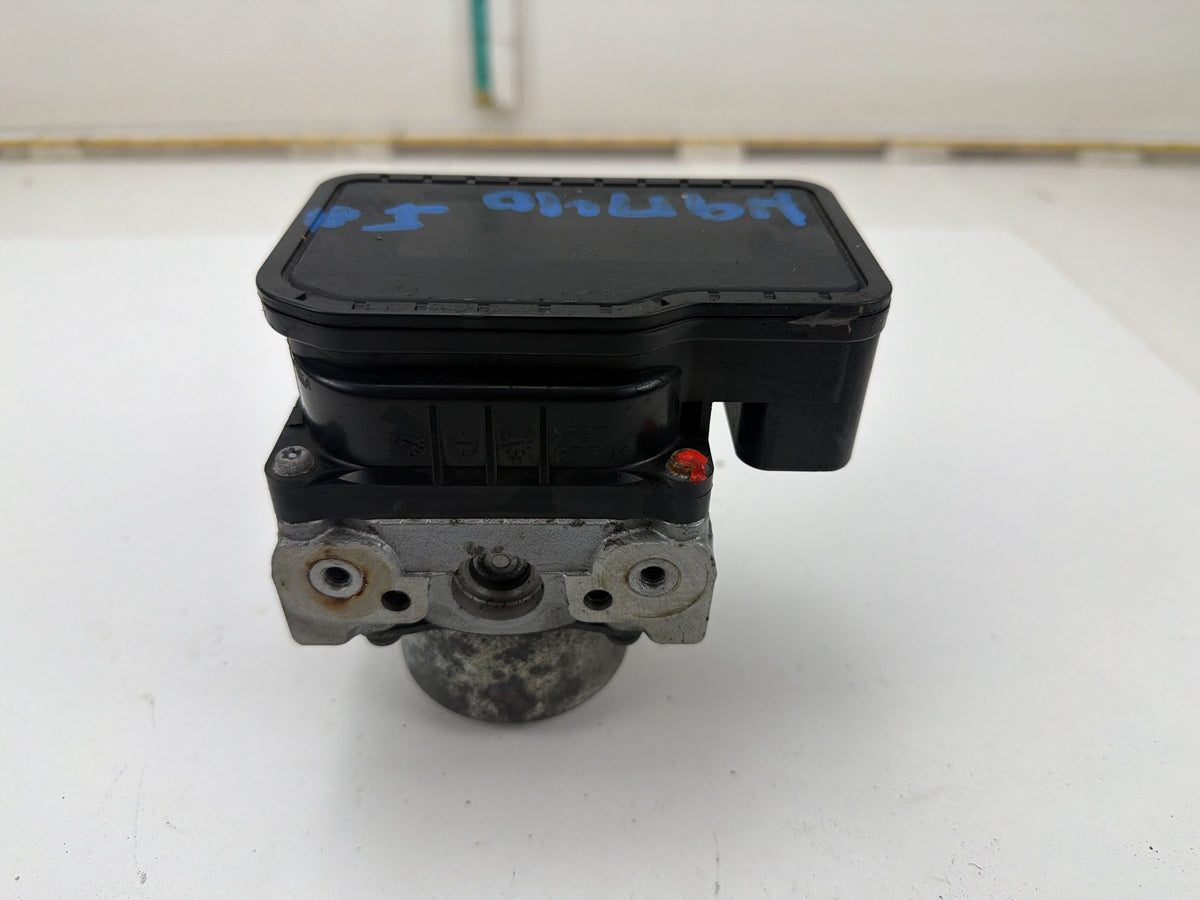 2009-2011 Honda Fit ABS Anti-Lock Brake Pump Module TF0Y0 OEM