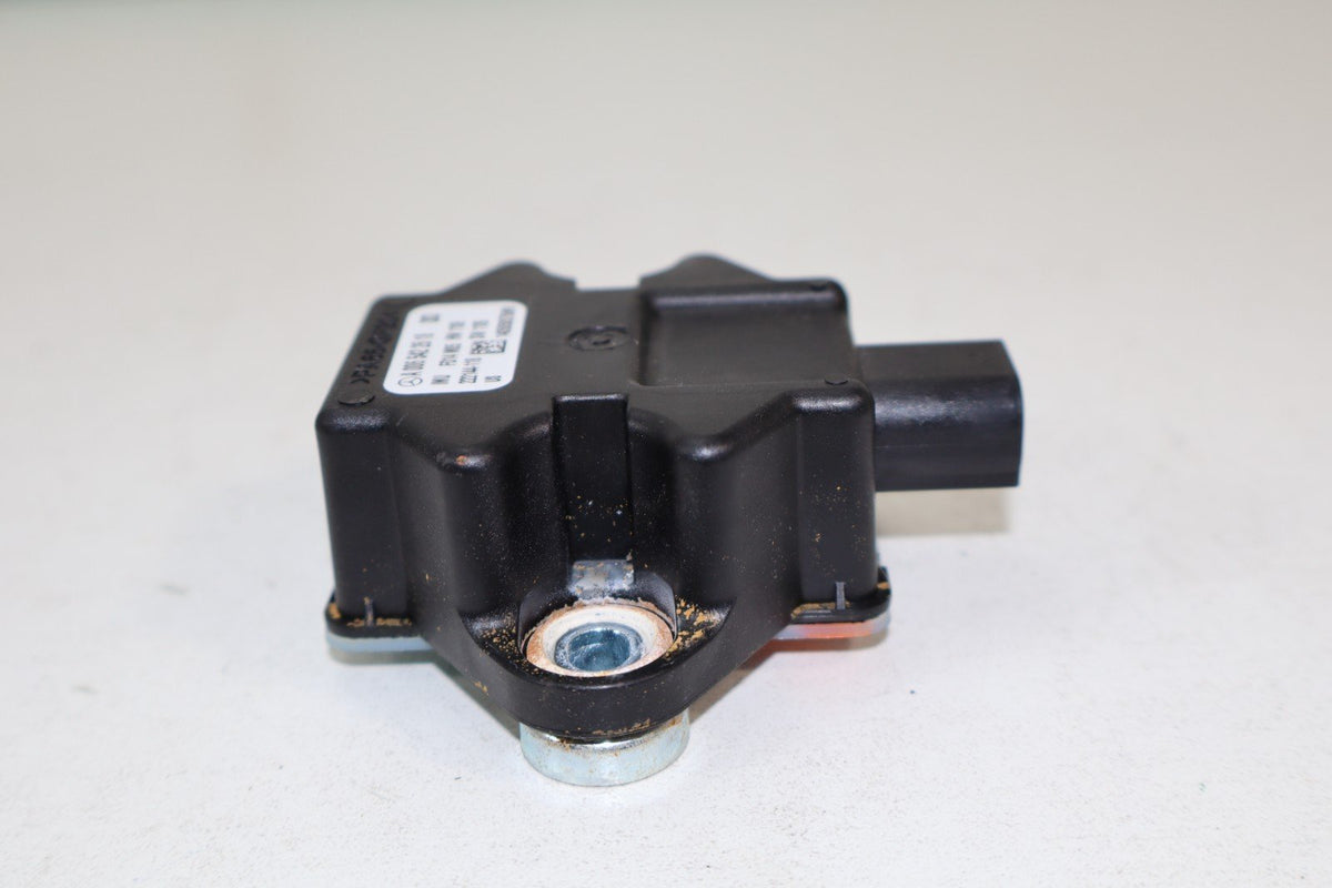 2013-2016 Mercedes GL450 Yaw Rate Sensor Control Module A0065422618 OEM