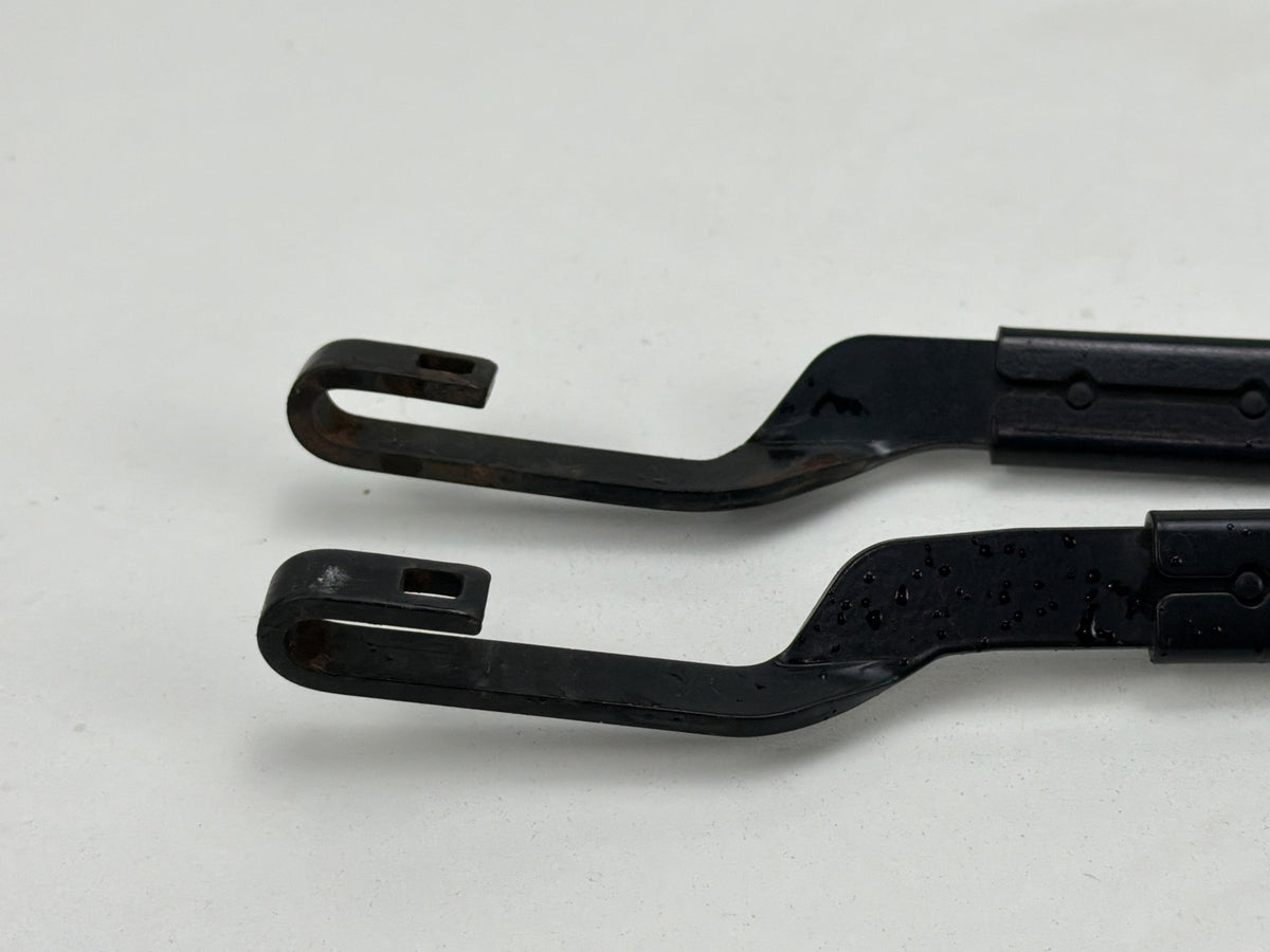 2006-2013 Lexus IS250 Front Left/Right Side Windshield Wiper Arm Set Pair OEM