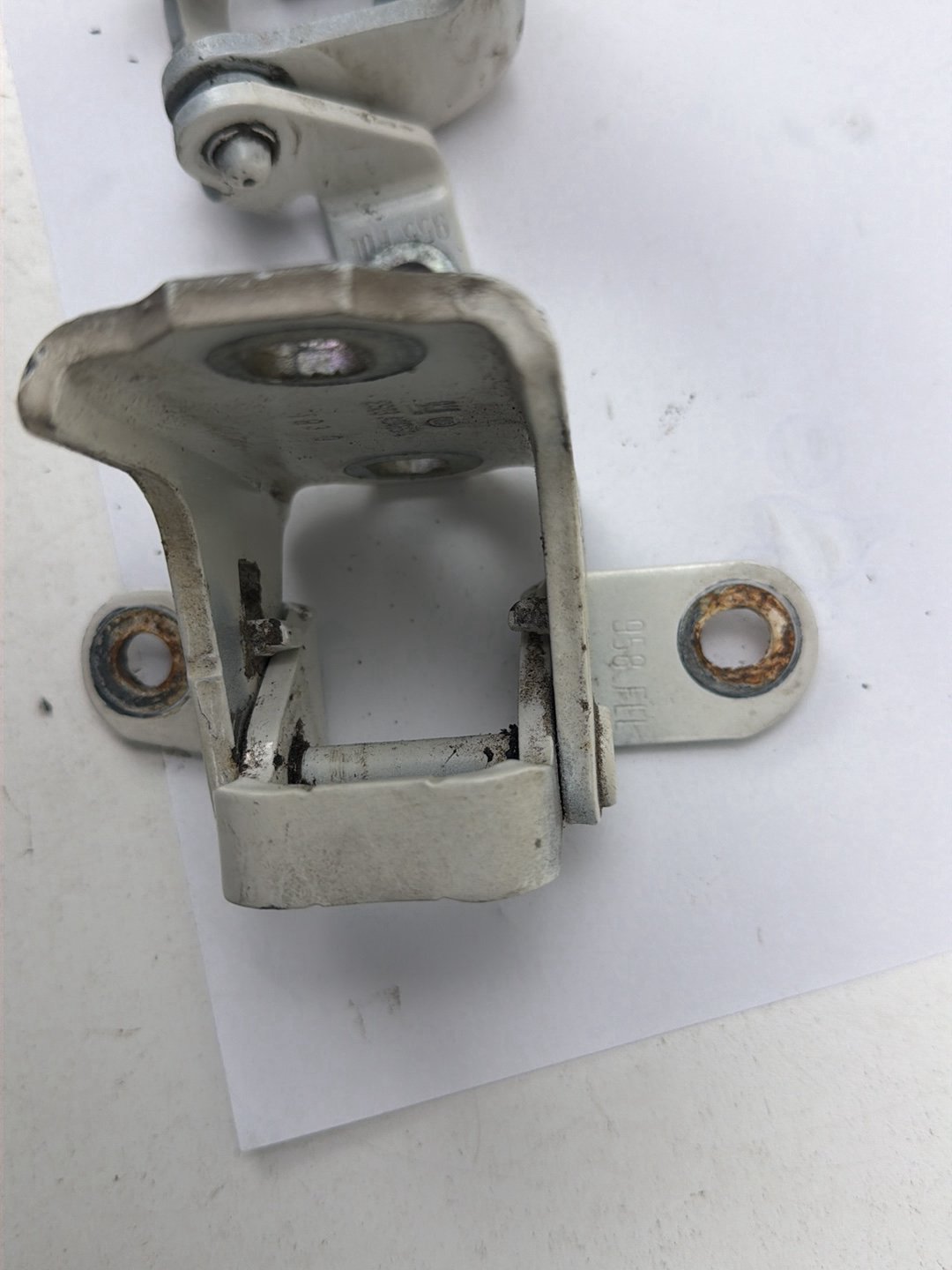 2010-2013 Buick LaCrosse Front Left Driver Side Door Hinges Upper Lower Set OEM