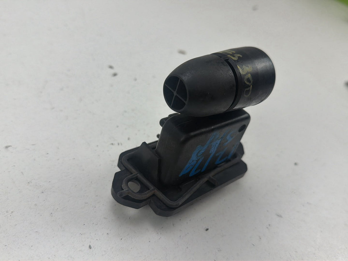 1998-2002 Toyota Avalon Mass Air Flow MAF Sensor 197400-1000 OEM