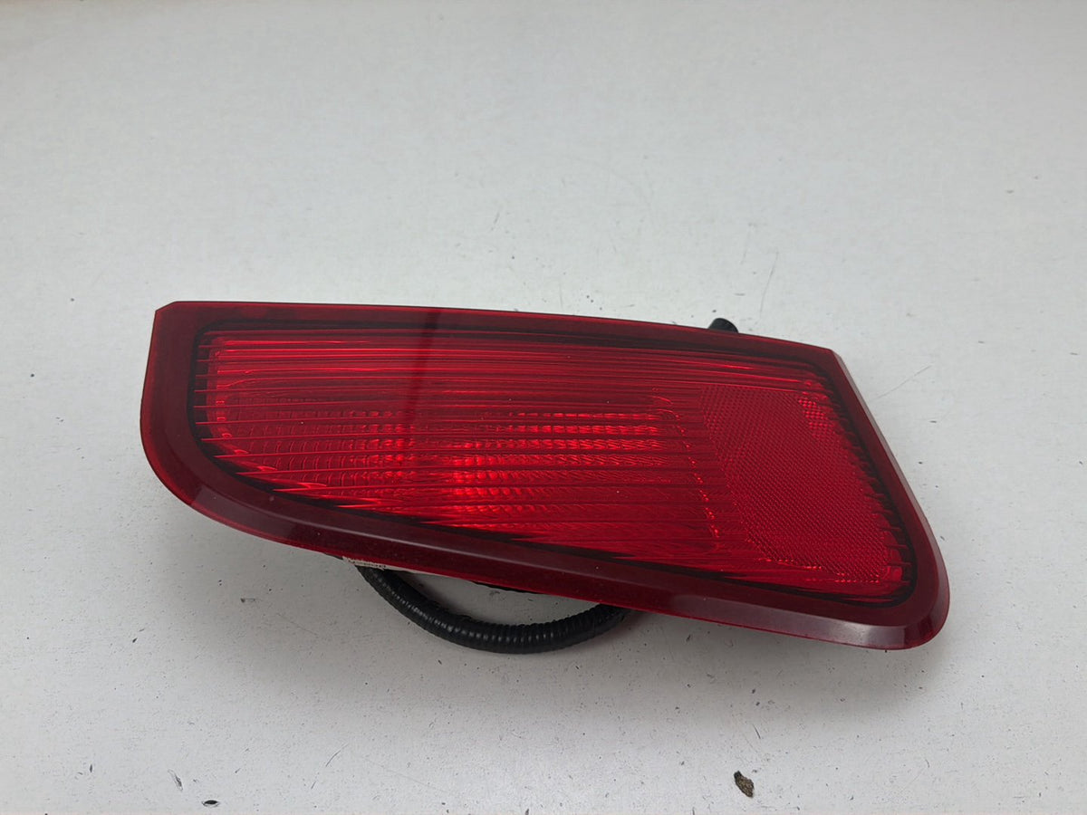 2003-2006 Lincoln Navigator U228 - Rear Right Inner Tail Light 2L7X-13404-B OEM