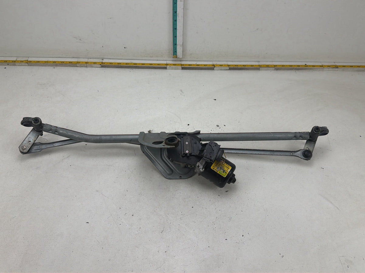 2007-2011 Mini Cooper S R56 Wiper Transmission Linkage with Motor 535 55 304 OEM