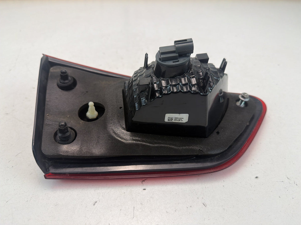 2017-2019 Subaru Impreza Right Passenger Side Inner Tail Light 84251-FL04B OEM