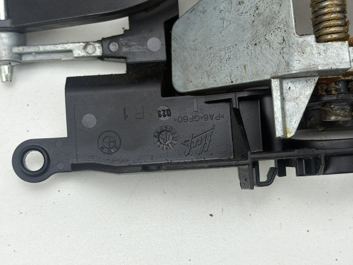 2011-2013 BMW 550i xDrive Rear Right Side Door Lock Actuator Handle Carrier OEM