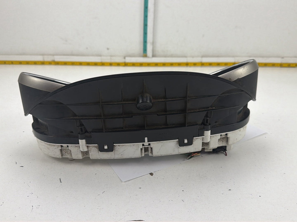 2011 Jeep Grand Cherokee Speedometer Instrument Cluster 05172602AI OEM