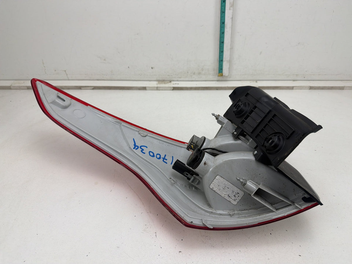 2013-2016 Ford Escape Rear Right Passenger Quarter Outer Tail Light Lamp OEM