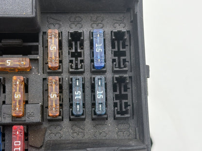 2004-2008 Chrysler Crossfire Engine Fuse Relay Box w/ Housing Cover Lid OEM
