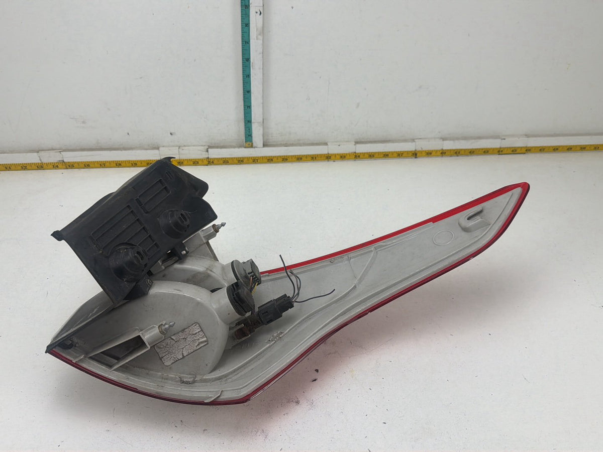 2013-2016 Ford Escape Left Side Outer Quarter Panel Tail Light CJ5Z-13405-B OEM