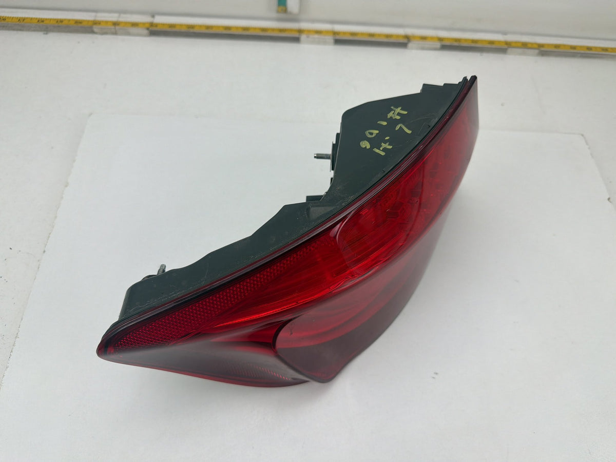 2011-2013 BMW 550i xDrive Rear Left Driver Side Outer Tail Light 173462-01 OEM