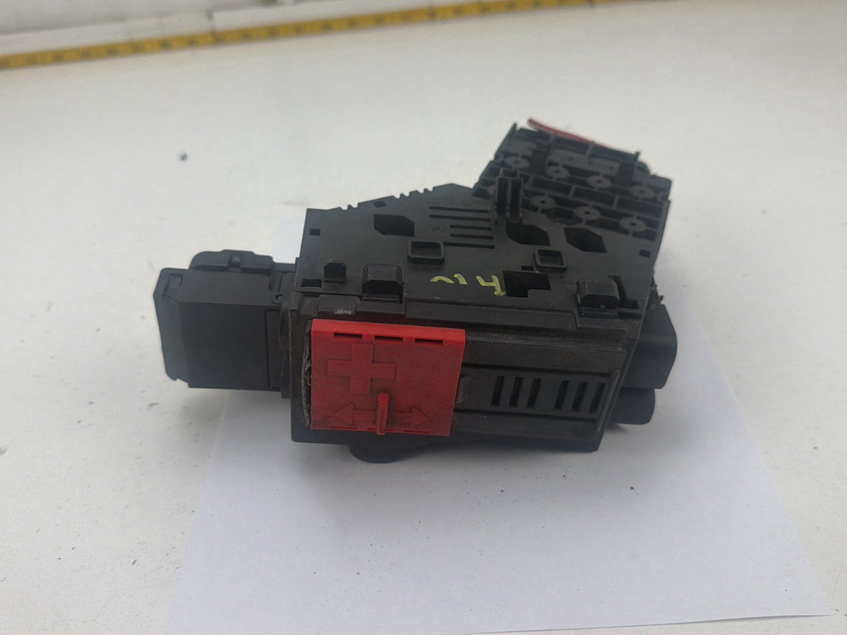 2012-2015 Mercedes-Benz ML550 Fuse Relay Box Junction Module A1665402450 OEM
