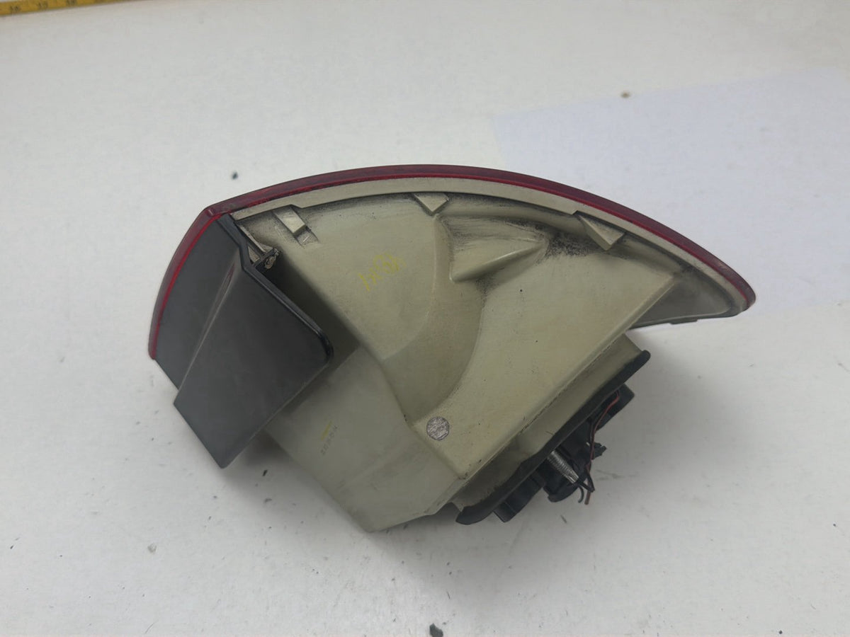 2008-2010 Volkswagen Jetta Rear Left Driver Side Tail Light 1K5945095J OEM