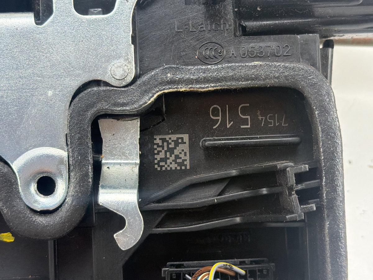 2011-2013 BMW 550i xDrive Rear Right Side Door Lock Actuator Handle Carrier OEM