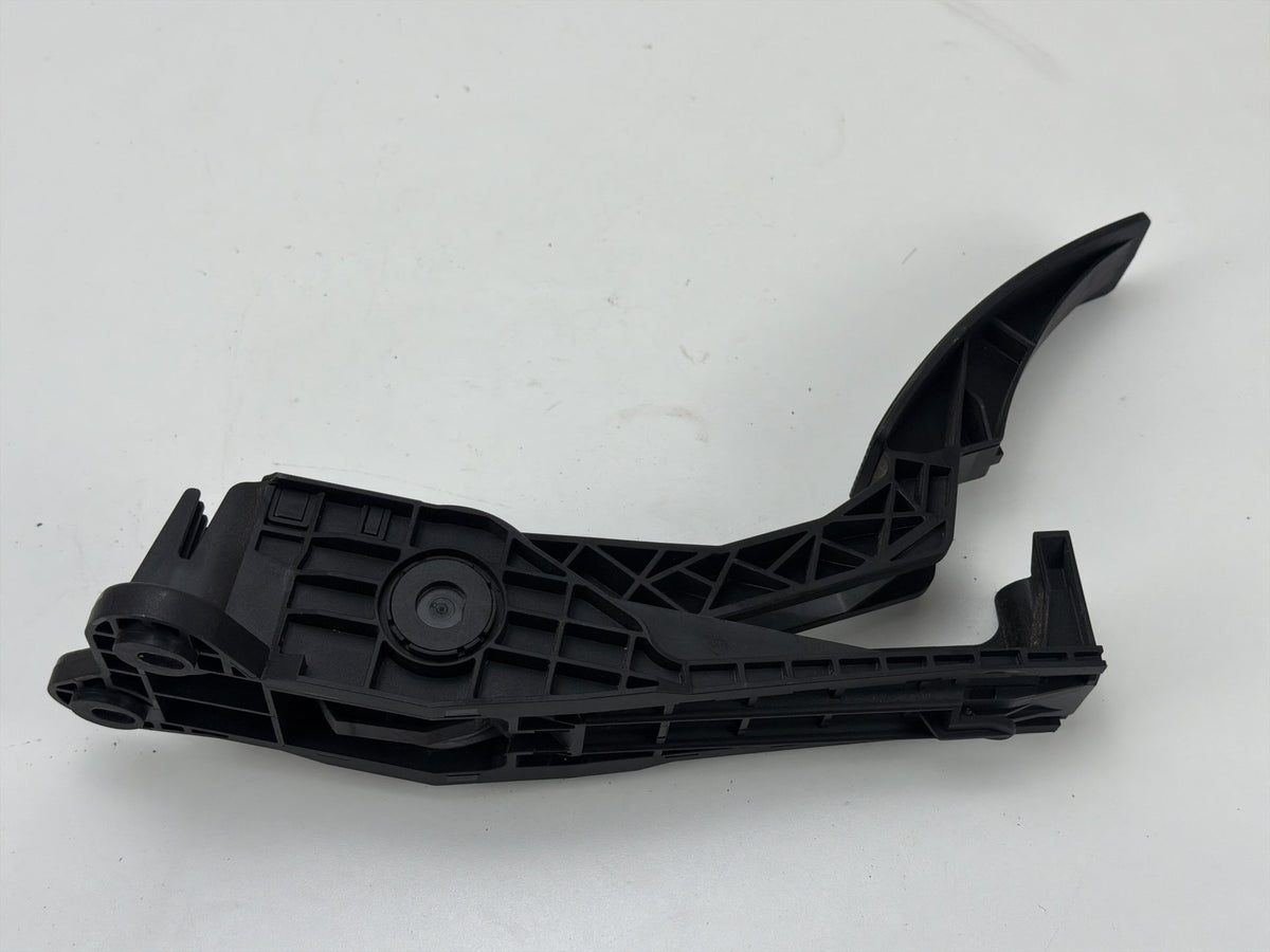 2006-2013 Mercedes-Benz R350 Accelerator Gas Throttle Pedal A1643000504 OEM