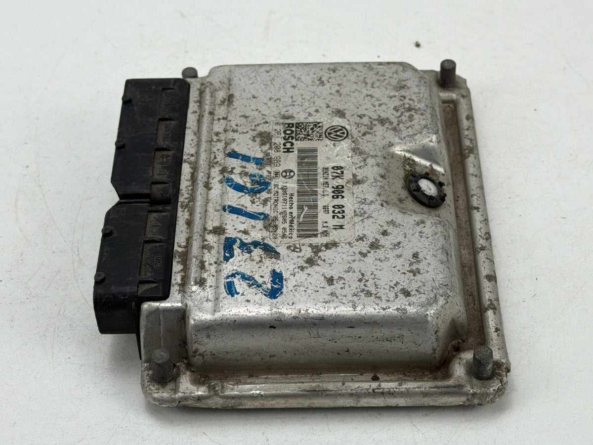 2006 Volkswagen Jetta 2.5L Engine Control Module Unit ECU 07K906032M OEM