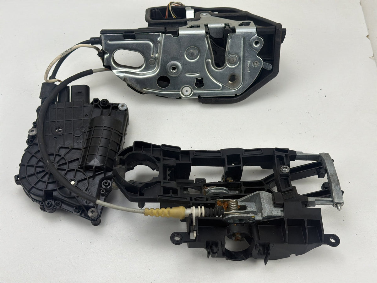 2011-2016 BMW 550i xDrive Front Right Door Lock Actuator Soft Close Assembly OEM